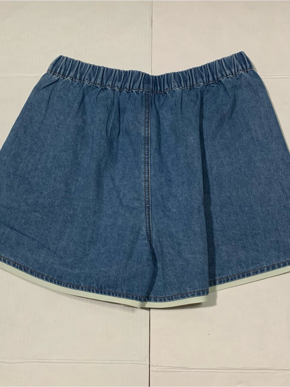 Blue Pleated Denim Shorts with Contrast Trim size M - Picture 7 of 10